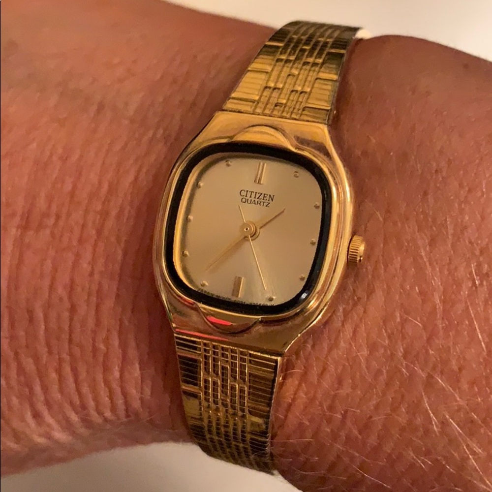 Citizen watch Gold with black accent face